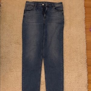 American Eagle Comfort Stretch Mom Jeans HIGH RISE